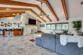 Pool and Hot Tub Spacious Villa in Coral Springs!
